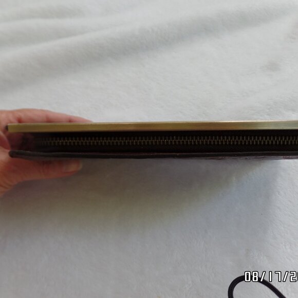 Patricia Nash Wallet Credit Card Holder Tooled Leather 3 side Zip Very Nice - Picture 9 of 10